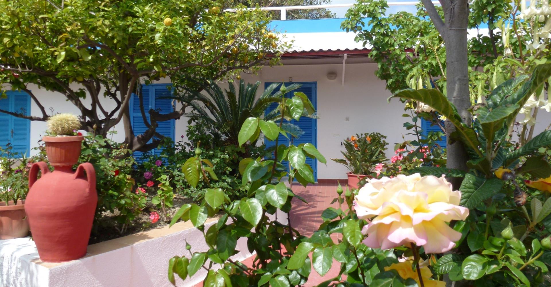 hotelcasaadolfoischia it hotel-pensione-vacanza-ischia-contatti 005