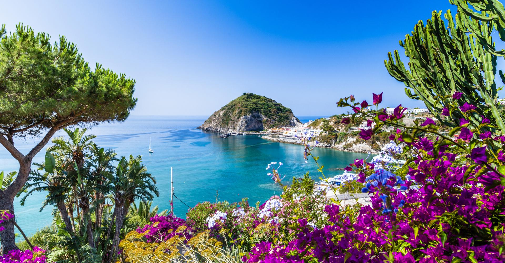 hotelcasaadolfoischia en room-and-board-holiday-hotel-ischia-offers 005
