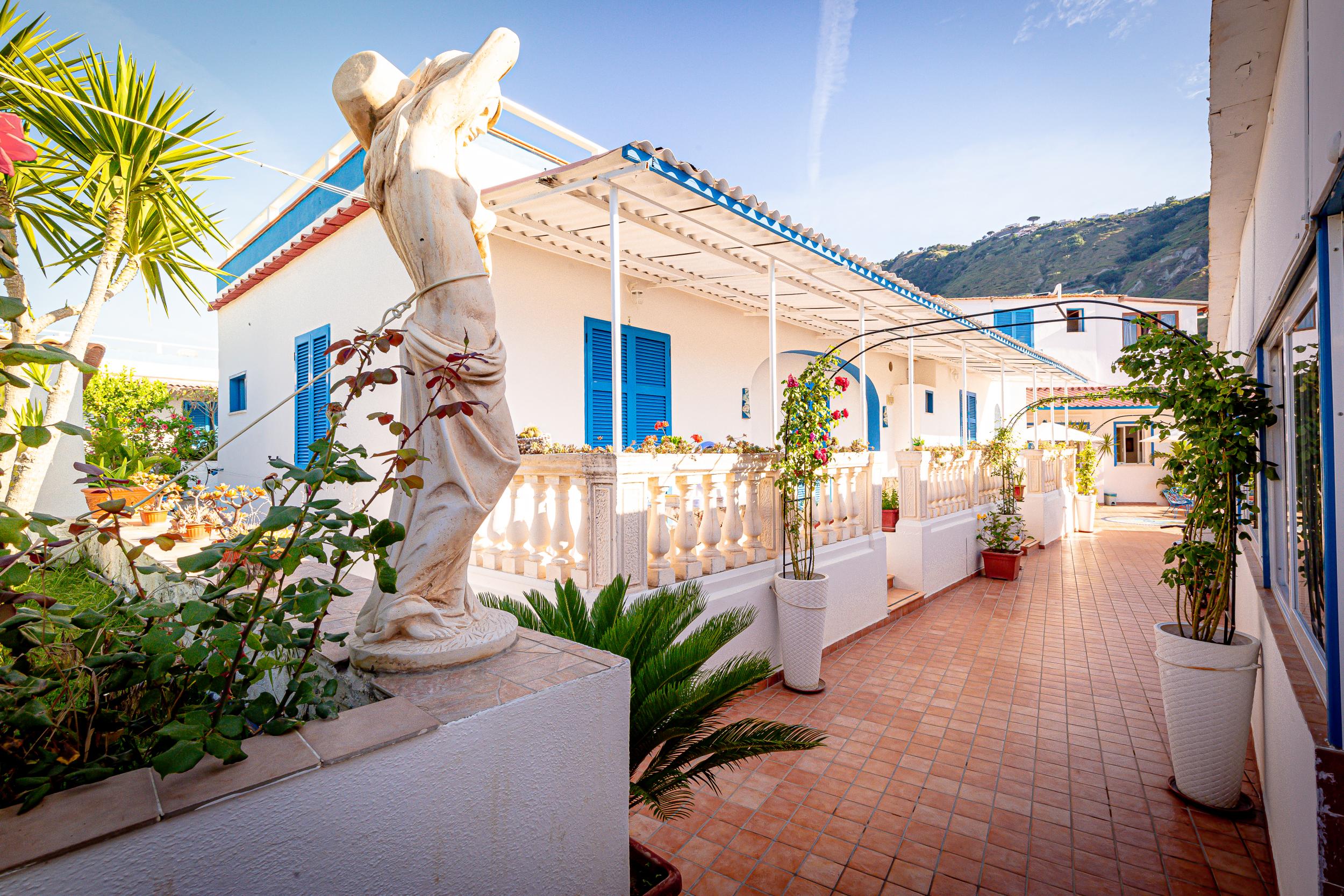 hotelcasaadolfoischia it hotel-pensione-vacanza-ischia-le-camere 005